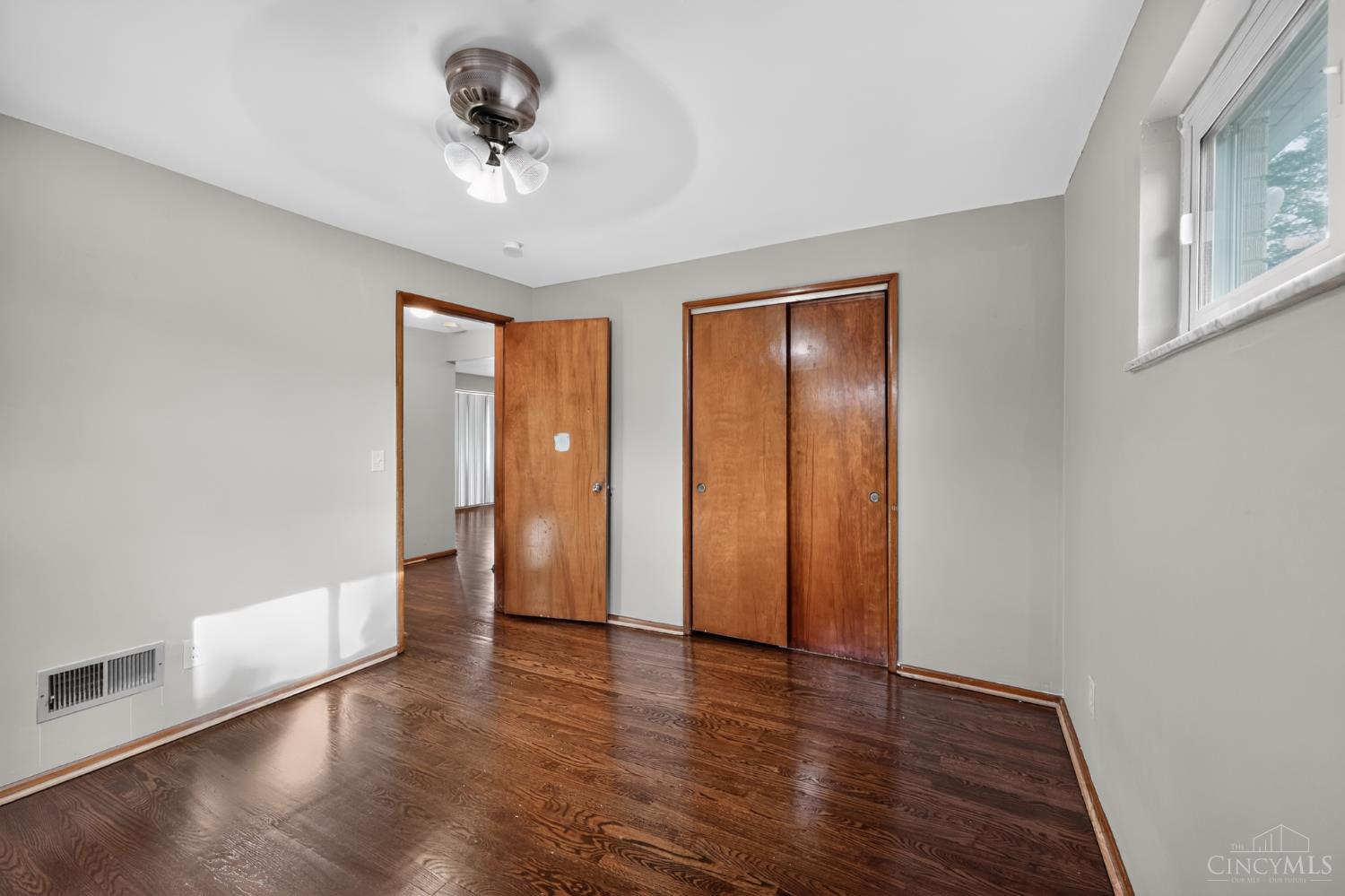 6633 Daly Road Cincinnati, OH 45224 - Photo 17 of 28