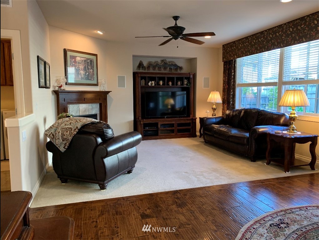 219 Chelan Court Northeast Renton, WA 98059 - Photo 14 of 40 Gallery Image 14