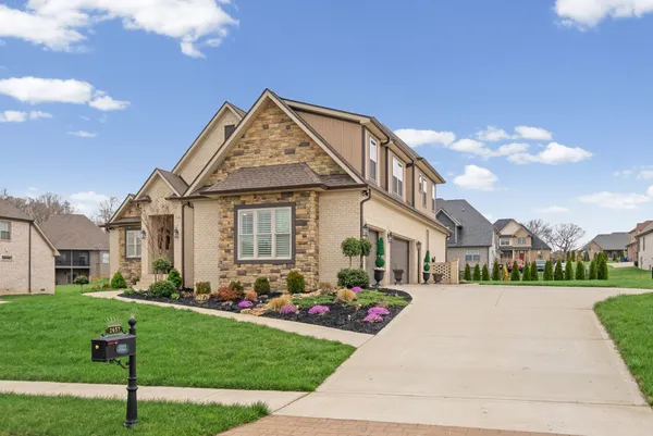 $849,900 | 1457 Collins View Way, Clarksville, TN 37043