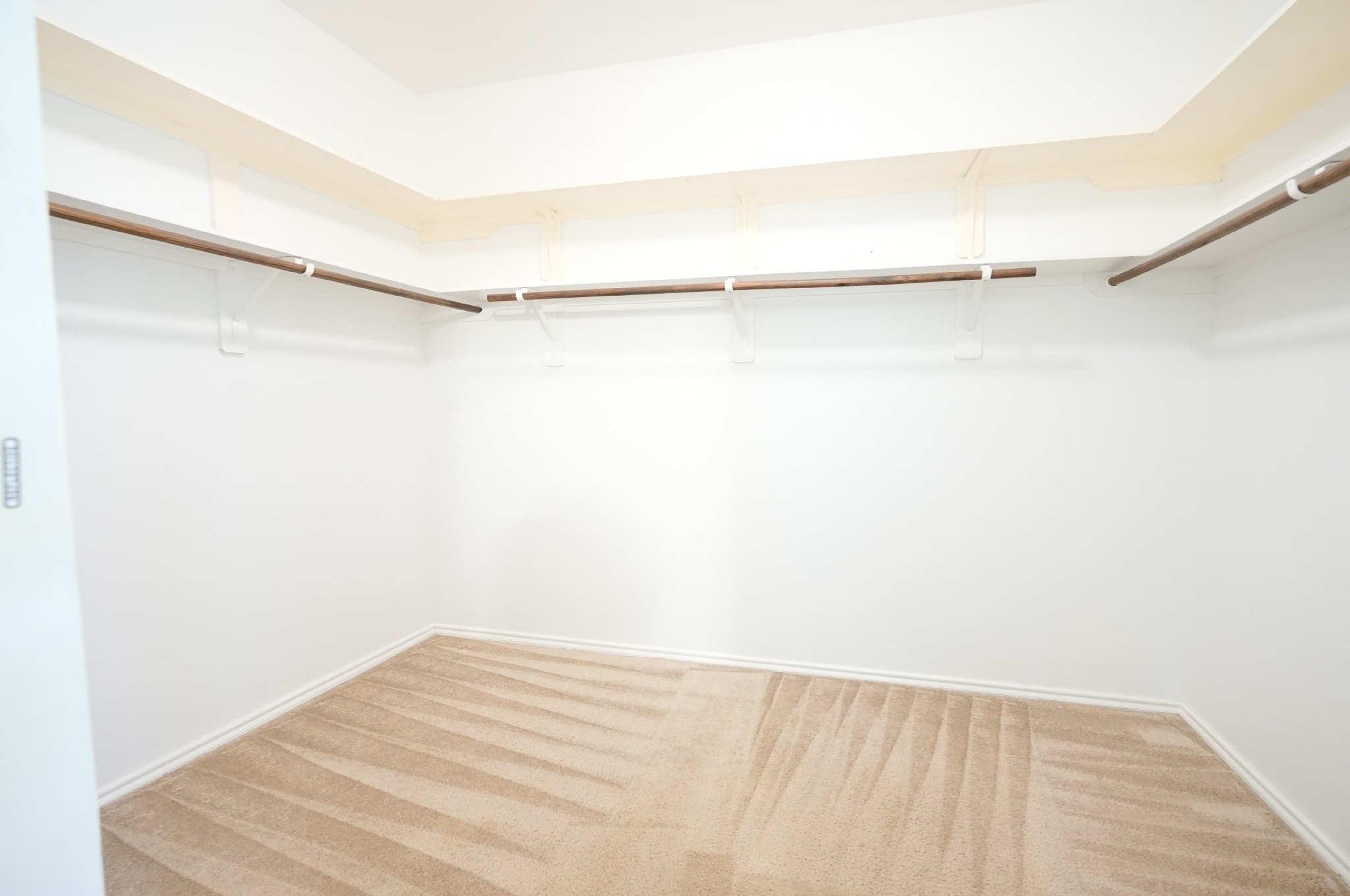 4611 Windmill Run Drive Houston, TX 77069 - Photo 17 of 36 a view of small space