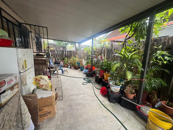 $499,000 | 2446 West 70th Place, Hialeah, FL 33016
