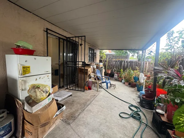 $499,000 | 2446 West 70th Place, Hialeah, FL 33016