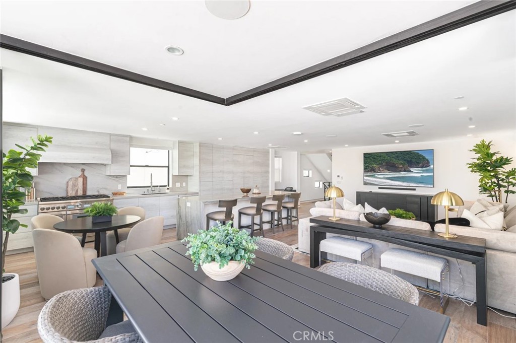 1034 West Balboa Boulevard, Unit B Newport Beach, CA 92661 - Photo 7 of 33 a living room with furniture and a table