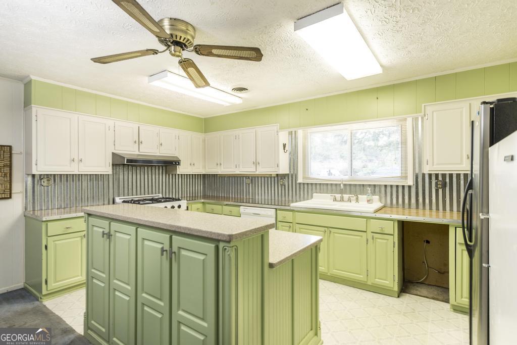 184 Davis Road Knoxville, GA 31050 - Photo 14 of 34