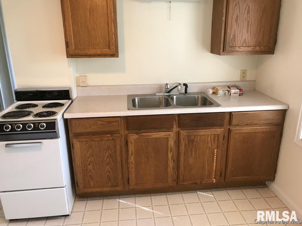 3340 Sheridan Street Springfield, IL 62703 - Photo 5 of 27
