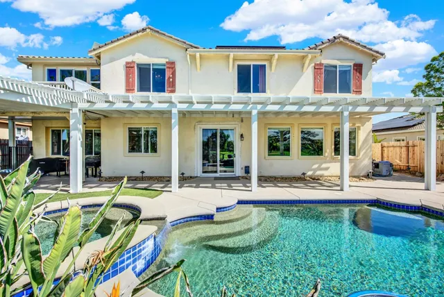 $715,000 | 33565 Wildwing Drive, Woodland, CA 95695