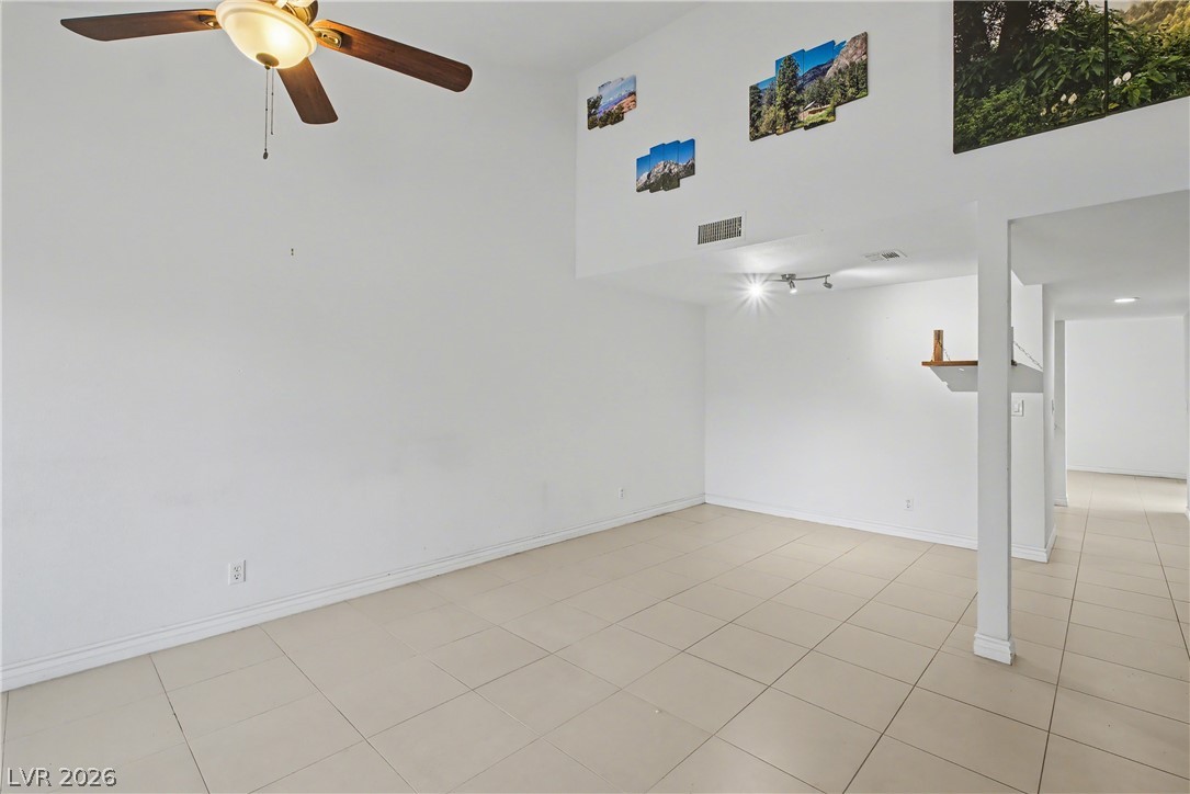 5620 Roseridge Avenue Las Vegas, NV 89107 - Photo 14 of 52