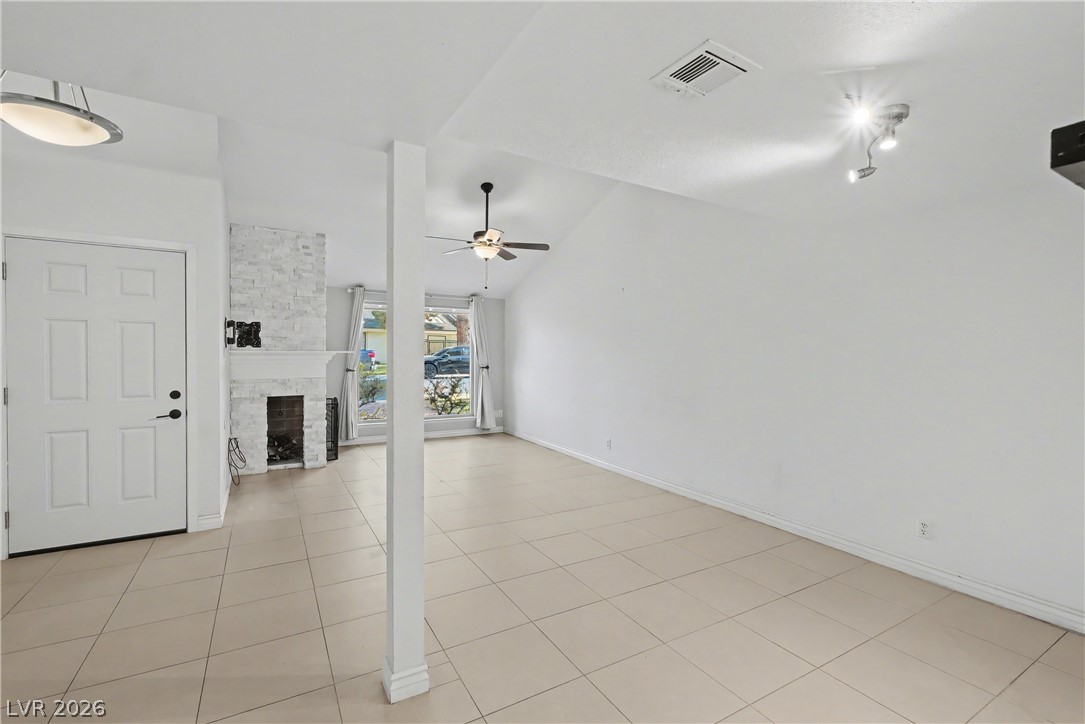 5620 Roseridge Avenue Las Vegas, NV 89107 - Photo 17 of 52
