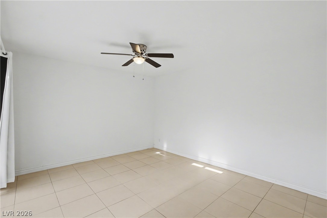 5620 Roseridge Avenue Las Vegas, NV 89107 - Photo 19 of 52