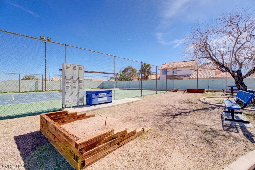 5620 Roseridge Avenue Las Vegas, NV 89107 - Photo 38 of 52