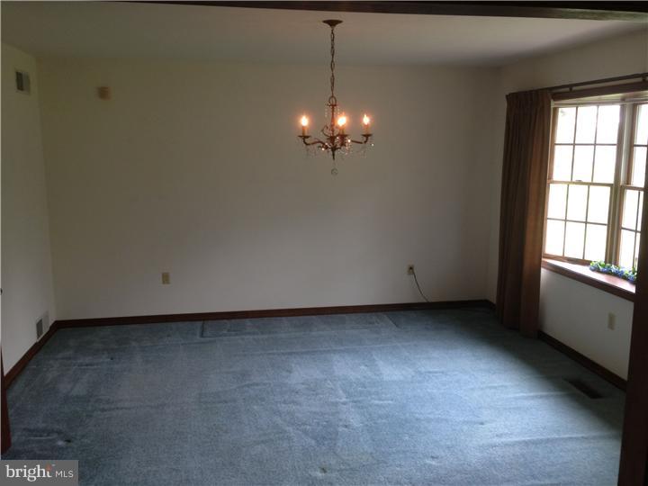 840 Doe Run Road Newark, DE 19711 - Photo 4 of 19 Dining Room