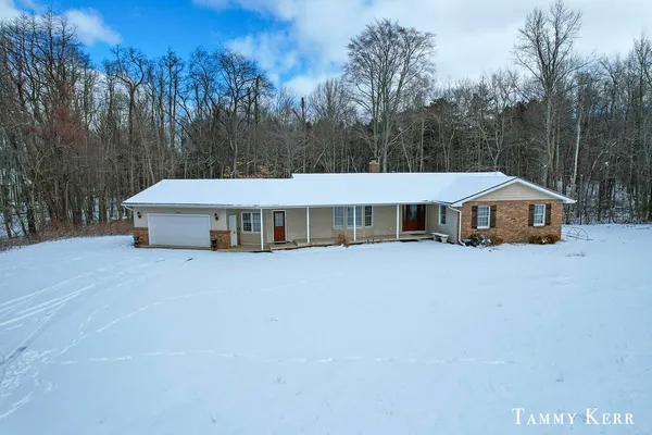 $749,000 | 6375 143rd Avenue, Holland, MI 49423