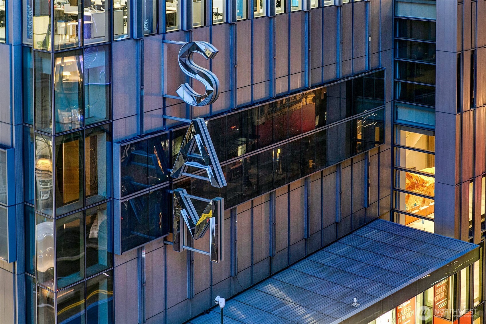 98 Union Street, Unit 206 Seattle, WA 98101 - Photo 34 of 35 a view of an outdoor space