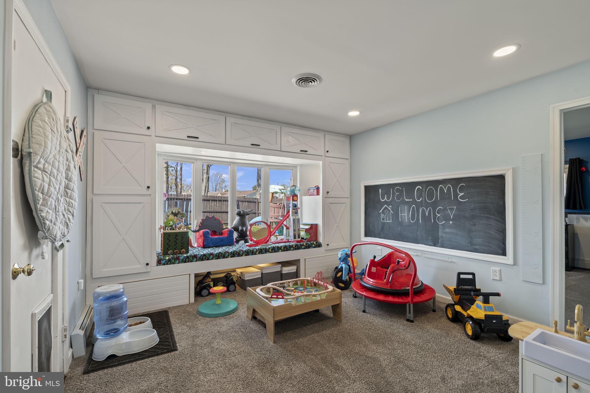 17 Gun Road Levittown, PA 19057 - Photo 14 of 35