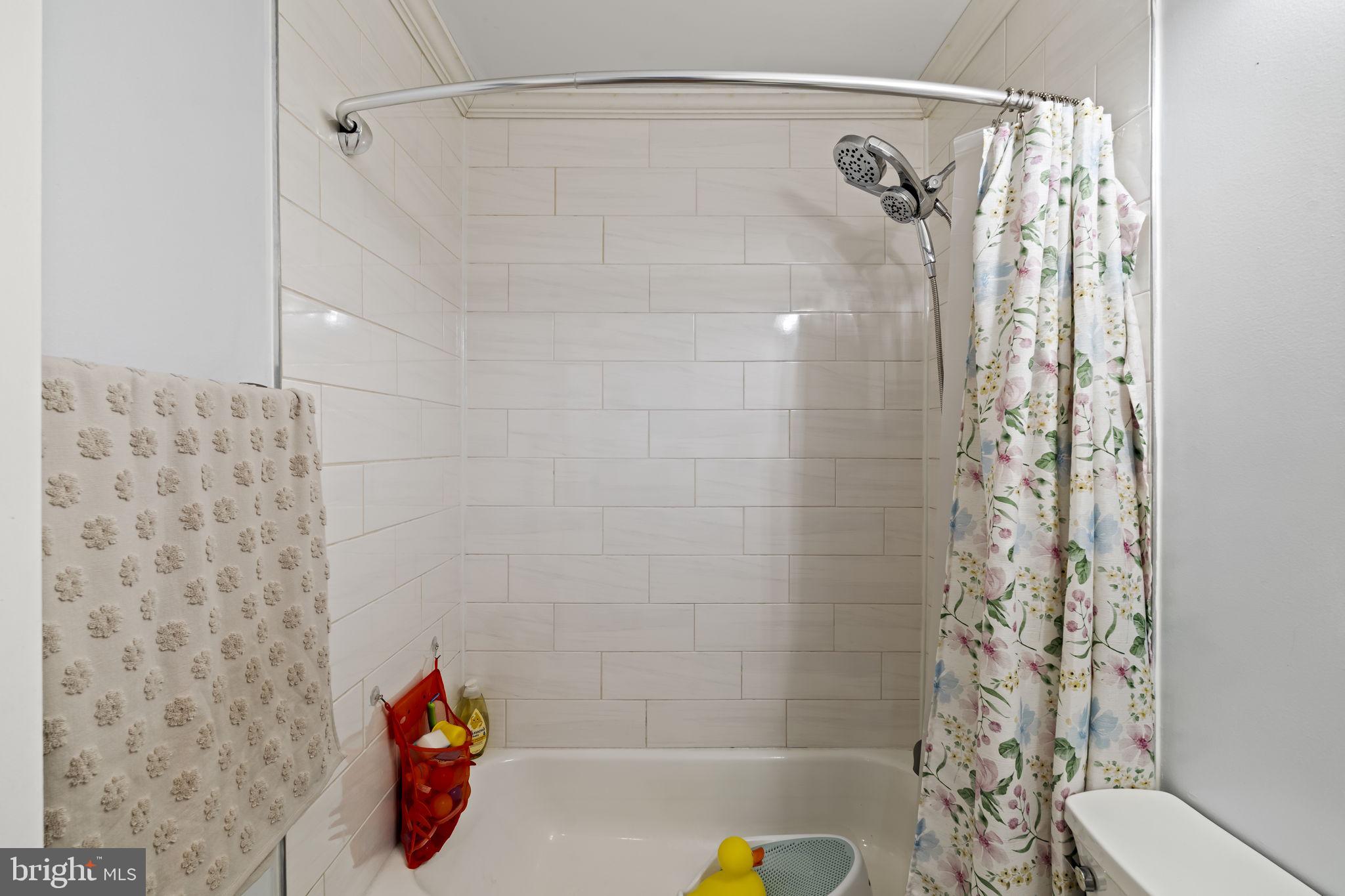 17 Gun Road Levittown, PA 19057 - Photo 23 of 35