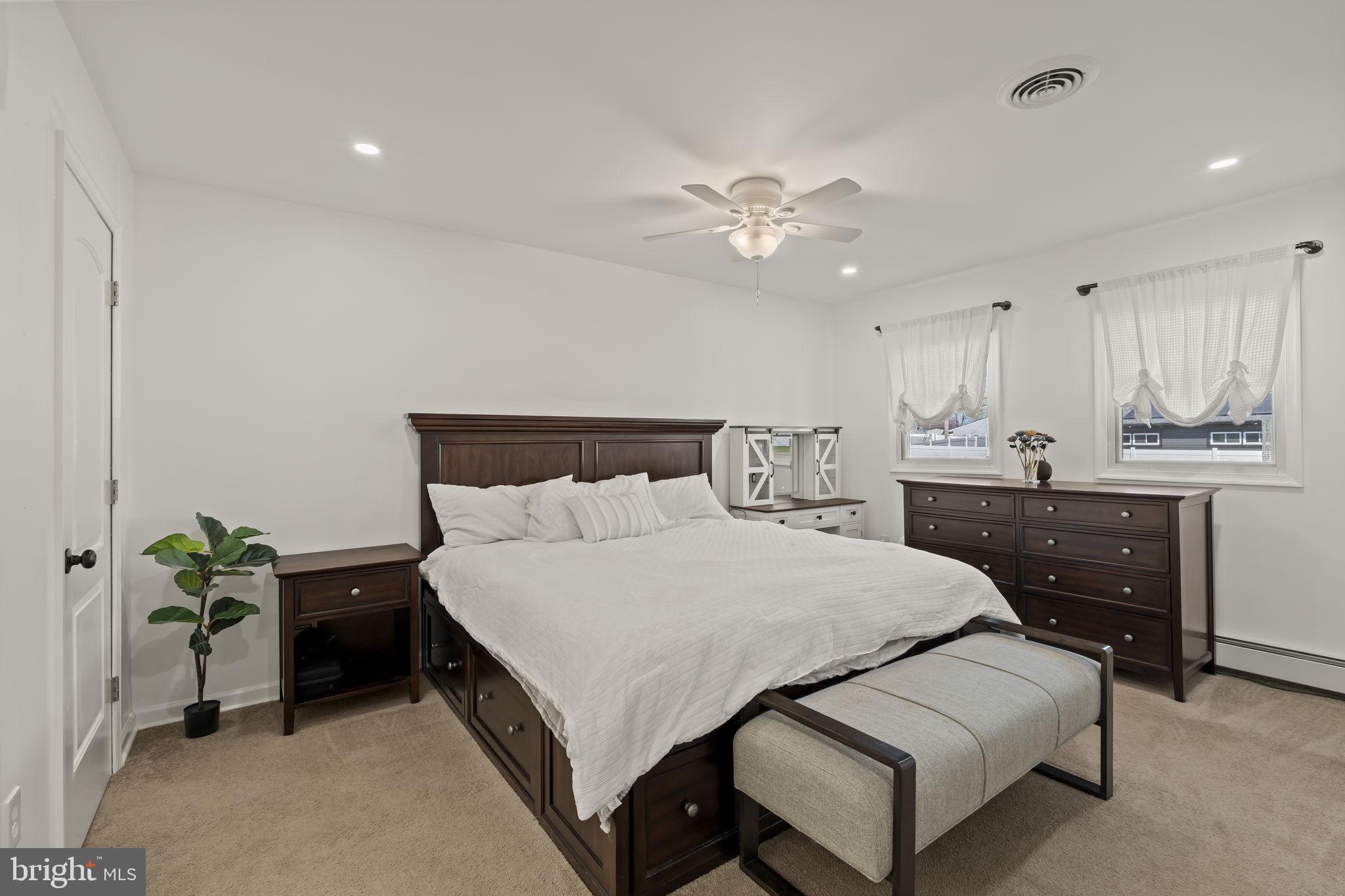 17 Gun Road Levittown, PA 19057 - Photo 24 of 35