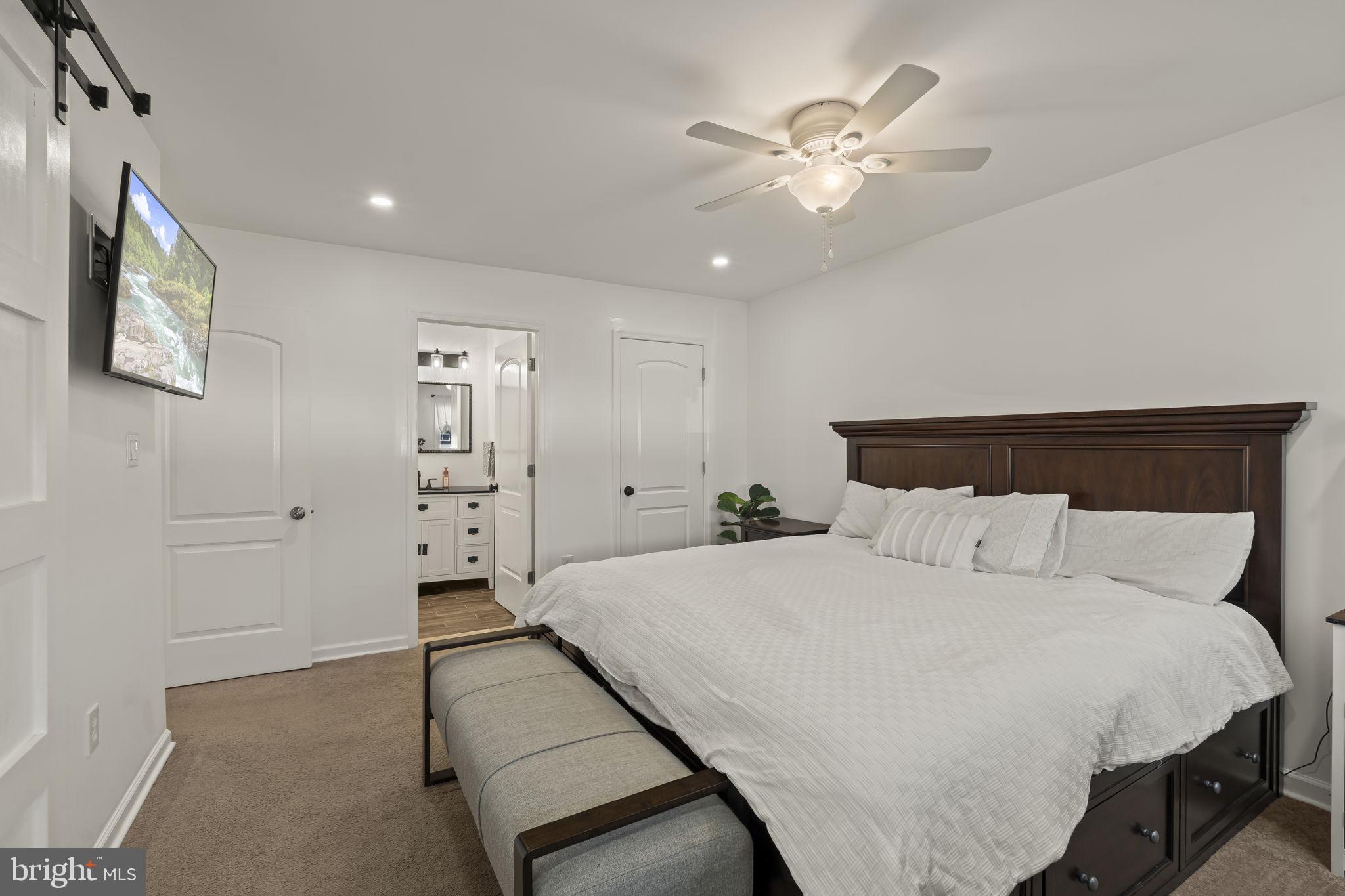 17 Gun Road Levittown, PA 19057 - Photo 26 of 35