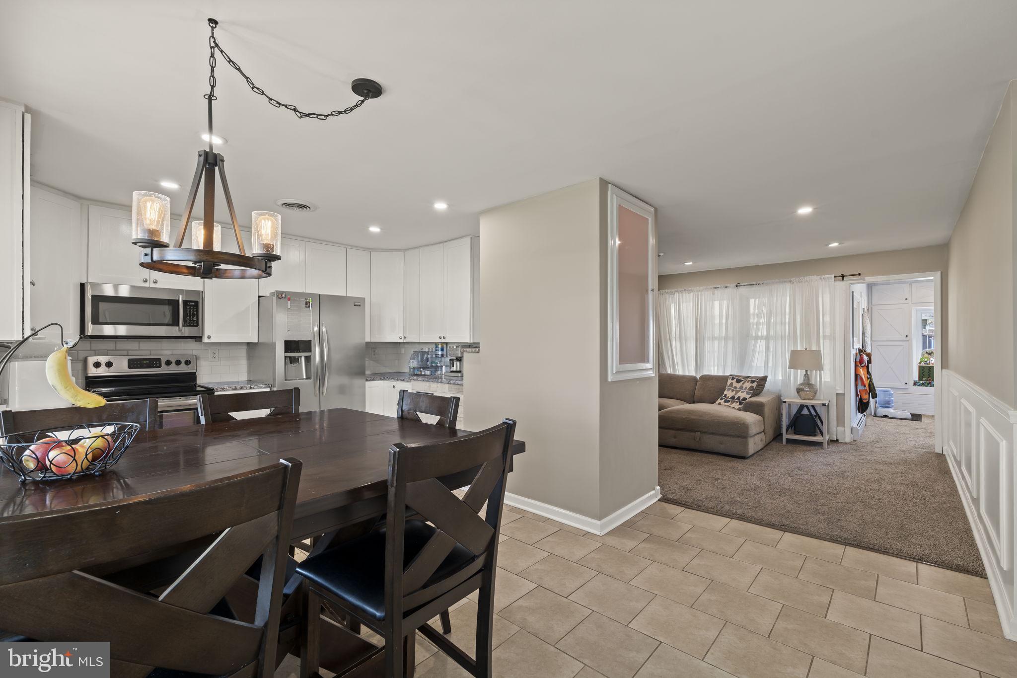 17 Gun Road Levittown, PA 19057 - Photo 8 of 35