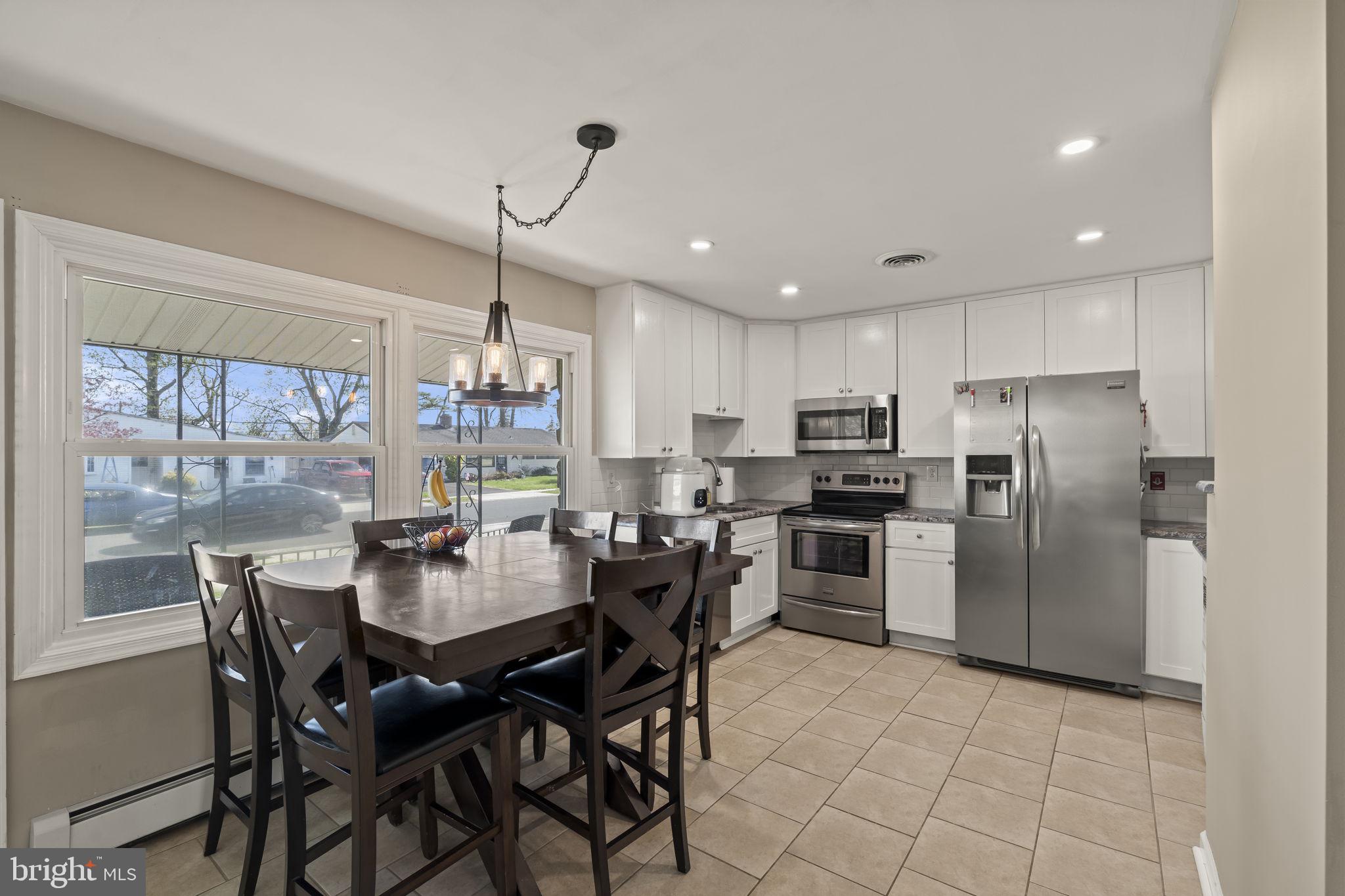 17 Gun Road Levittown, PA 19057 - Photo 10 of 35