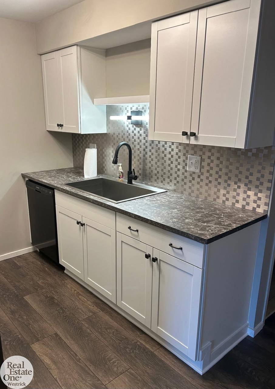 587 Pointe Tremble Road, Unit 5 Algonac, MI 48001 - Photo 11 of 20