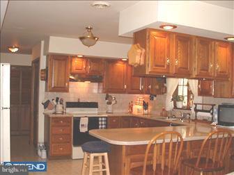143 Benfield Road Macungie, PA 18062 - Photo 5 of 7 Kitchen