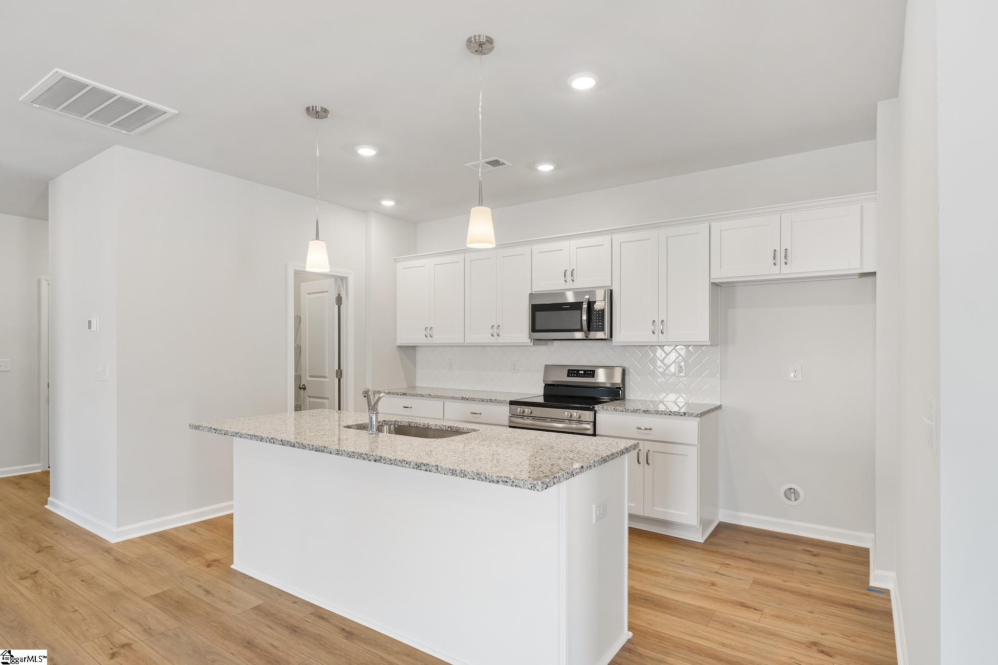 7010 Fairview Falls Drive Chesnee, SC 29323 - Photo 8 of 27