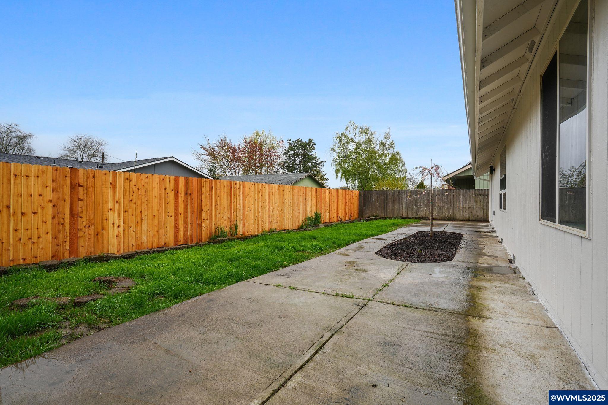 653 Cedar Street Independence, OR 97351 - Photo 25 of 26 Gallery Image 25
