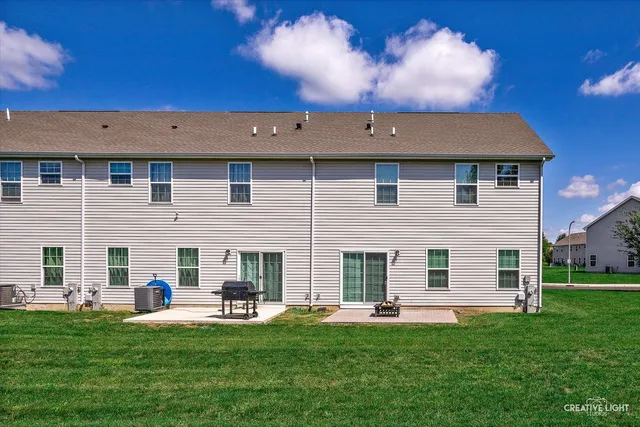 $2,750 | 3391 Helene Rieder Drive, Montgomery, IL 60538