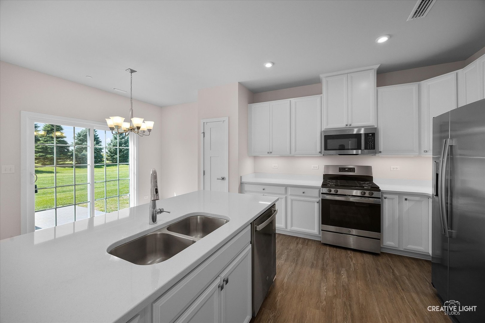 3391 Helene Rieder Drive Montgomery, IL 60538 - Photo 7 of 17