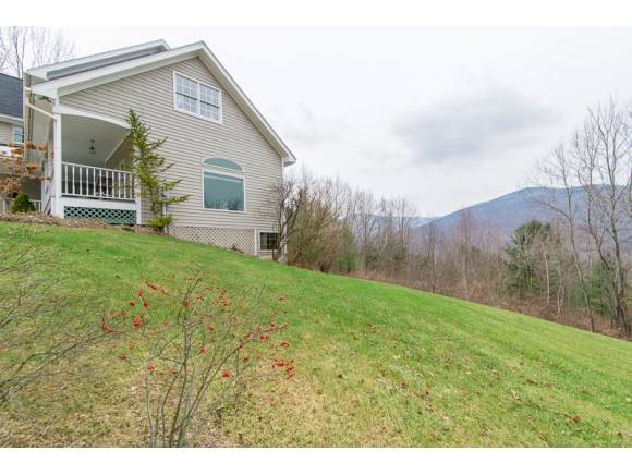 502 Wilcox Road Arlington, VT 05250 - Photo 12 of 14 Gallery Image 12