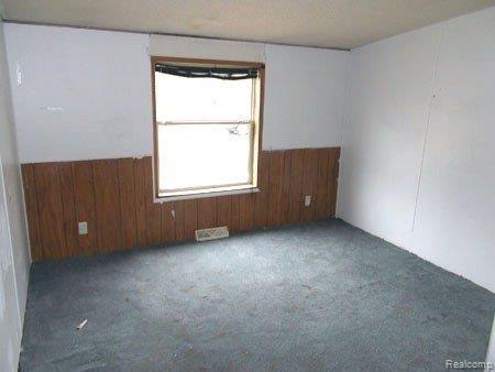 9099 Maple Road Algonac, MI 48001 - Photo 13 of 14 DSCN2275.jpg