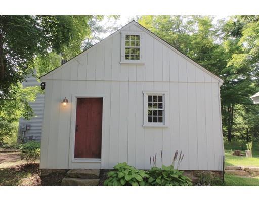 870 Bay Road Amherst, MA 01002 - Photo 7 of 37