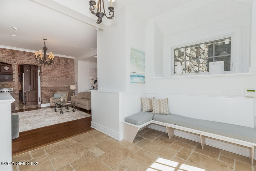 432 Field Point Road Greenwich, CT 06830 - Photo 18 of 56 036-Sun_Room-1572618-mls