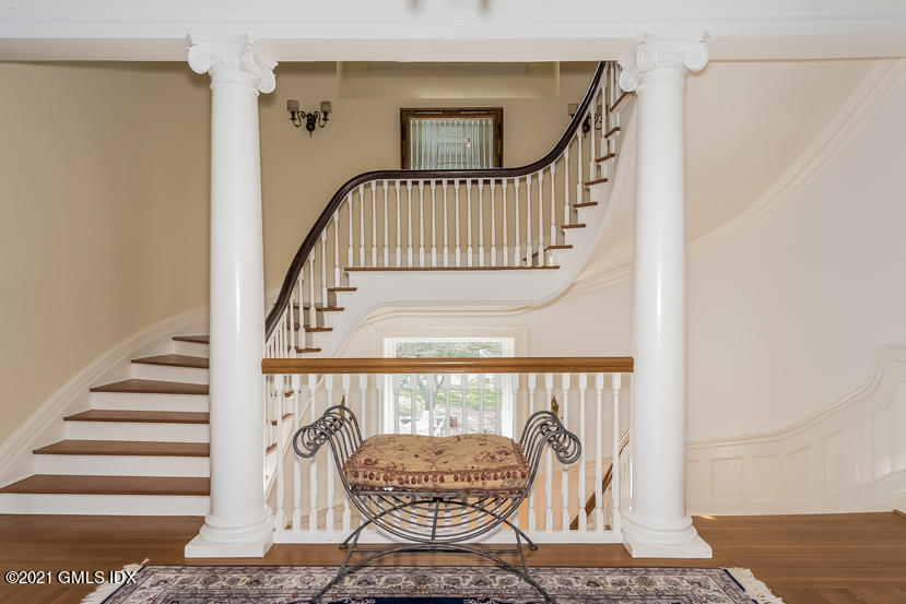 432 Field Point Road Greenwich, CT 06830 - Photo 25 of 56 a view of entryway