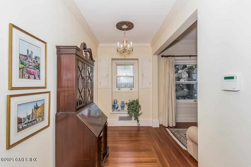 432 Field Point Road Greenwich, CT 06830 - Photo 27 of 56 044-Master_Bedroom-1572643-mls