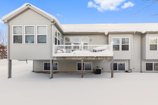 $549,900 | 2921 Woodridge Circle Northeast, Unit 43, Grand Rapids, MI 49525