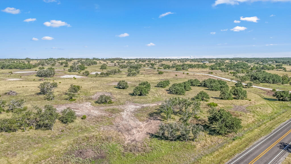 996 Ranch To Market 479 Harper, TX 78631 - Photo 13 of 37 Gallery Image 13