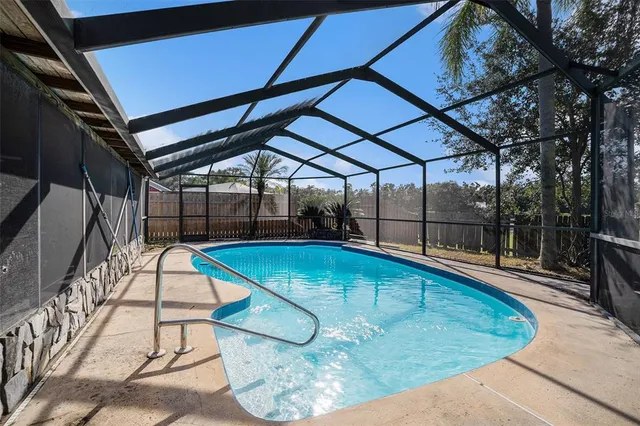 $355,000 | 2013 Shadow Pine Drive, Brandon, FL 33511