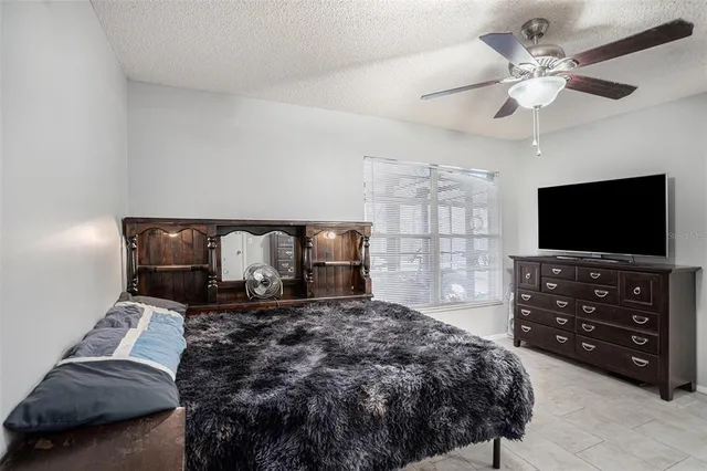 $355,000 | 2013 Shadow Pine Drive, Brandon, FL 33511