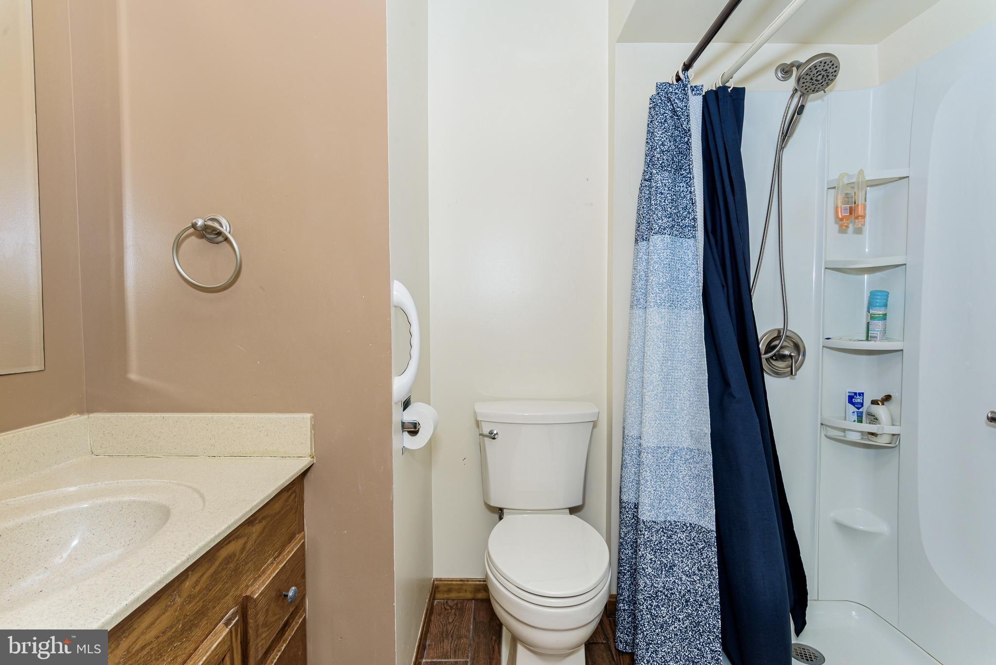 24604 Peterkins Road Georgetown, DE 19947 - Photo 27 of 49 Full Guest Bathroom