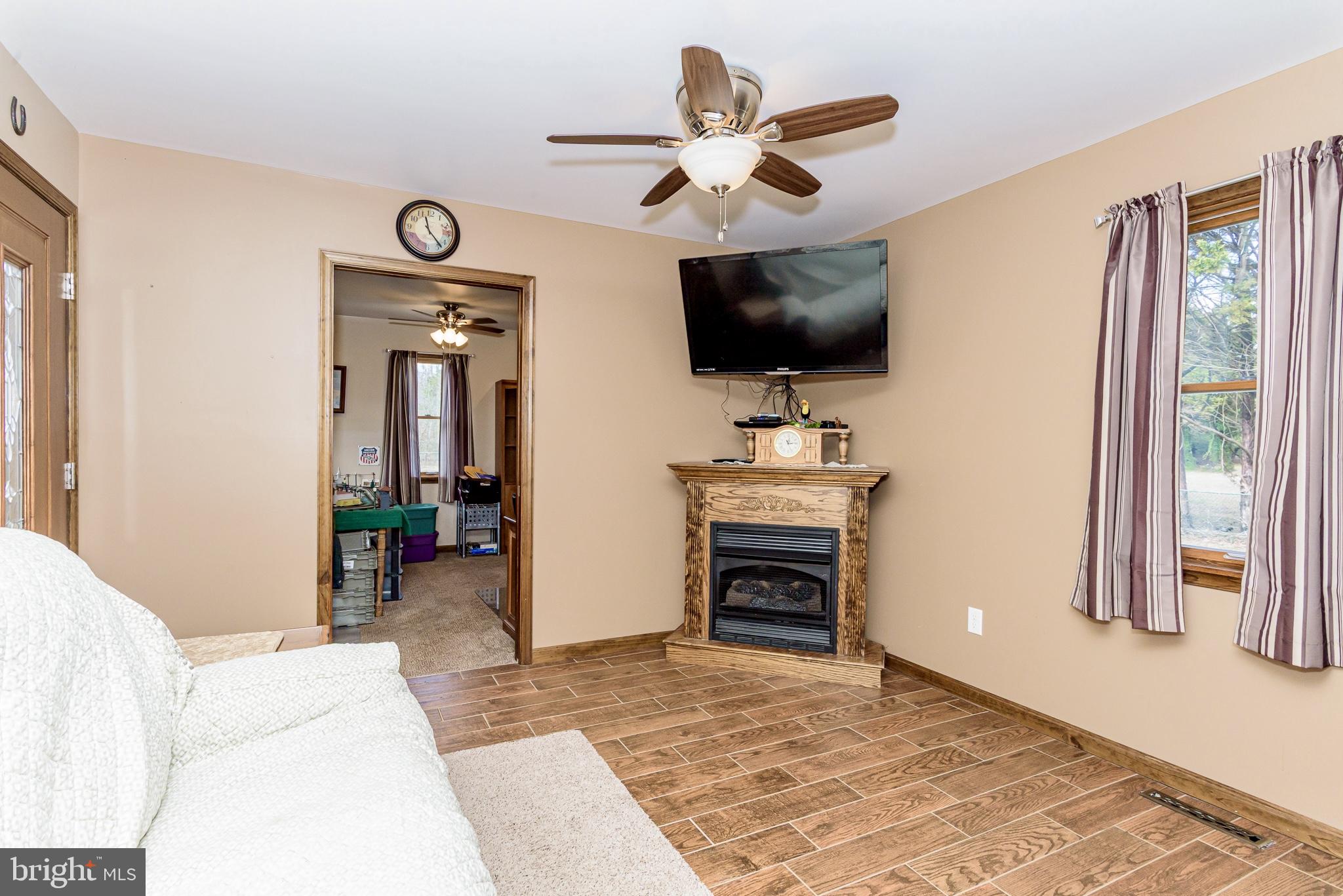 24604 Peterkins Road Georgetown, DE 19947 - Photo 28 of 49 Additional Living Space