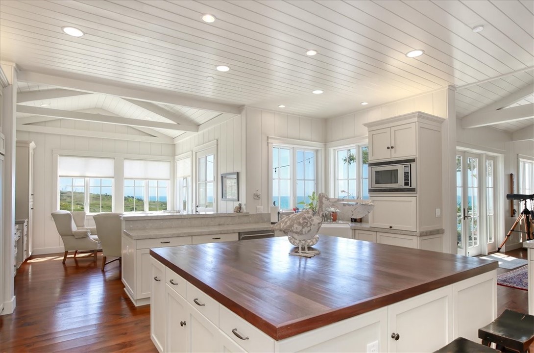 404 Huntington Road Cambria, CA 93428 - Photo 16 of 72