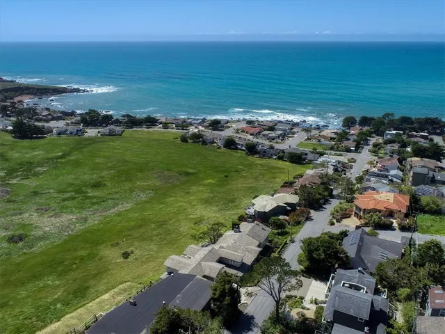 $8,250,000 | 404 Huntington Road, Cambria, CA 93428