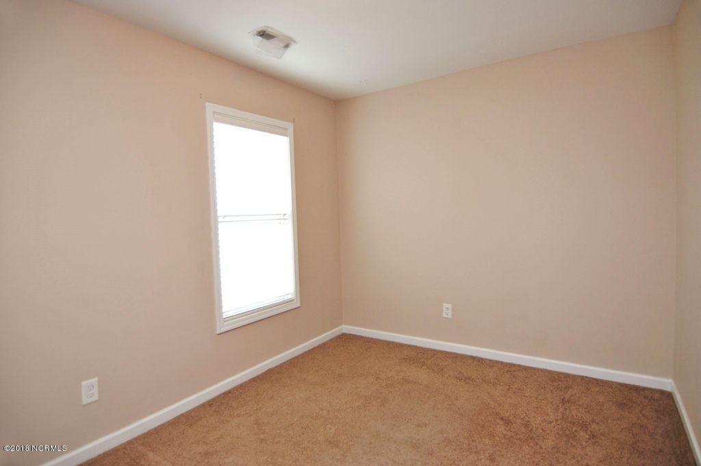 1257 South Brook Road Winnabow, NC 28479 - Photo 14 of 24 Bedroom 2