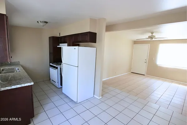 $875 | 565 South Hobson, Unit 4, Mesa, AZ 85204