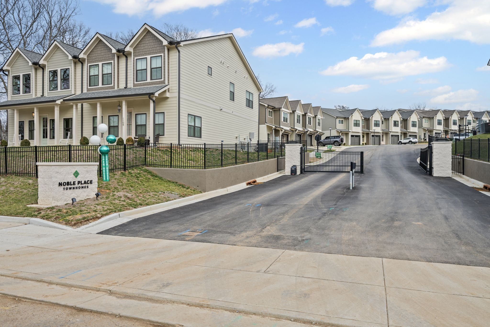 1036 Noble Loop, Unit 34 Nashville, TN 37211 - Photo 2 of 34
