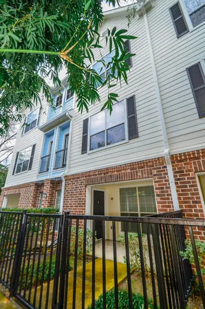 $1,950 | 9200 Westheimer Road, Unit 802, Houston, TX 77063