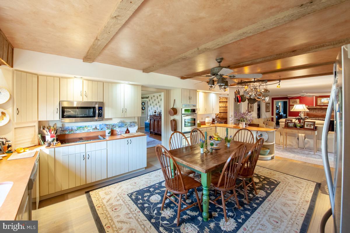 6089 Fishers Station Road Lothian, MD 20711 - Photo 13 of 75 Large eat in kitchen