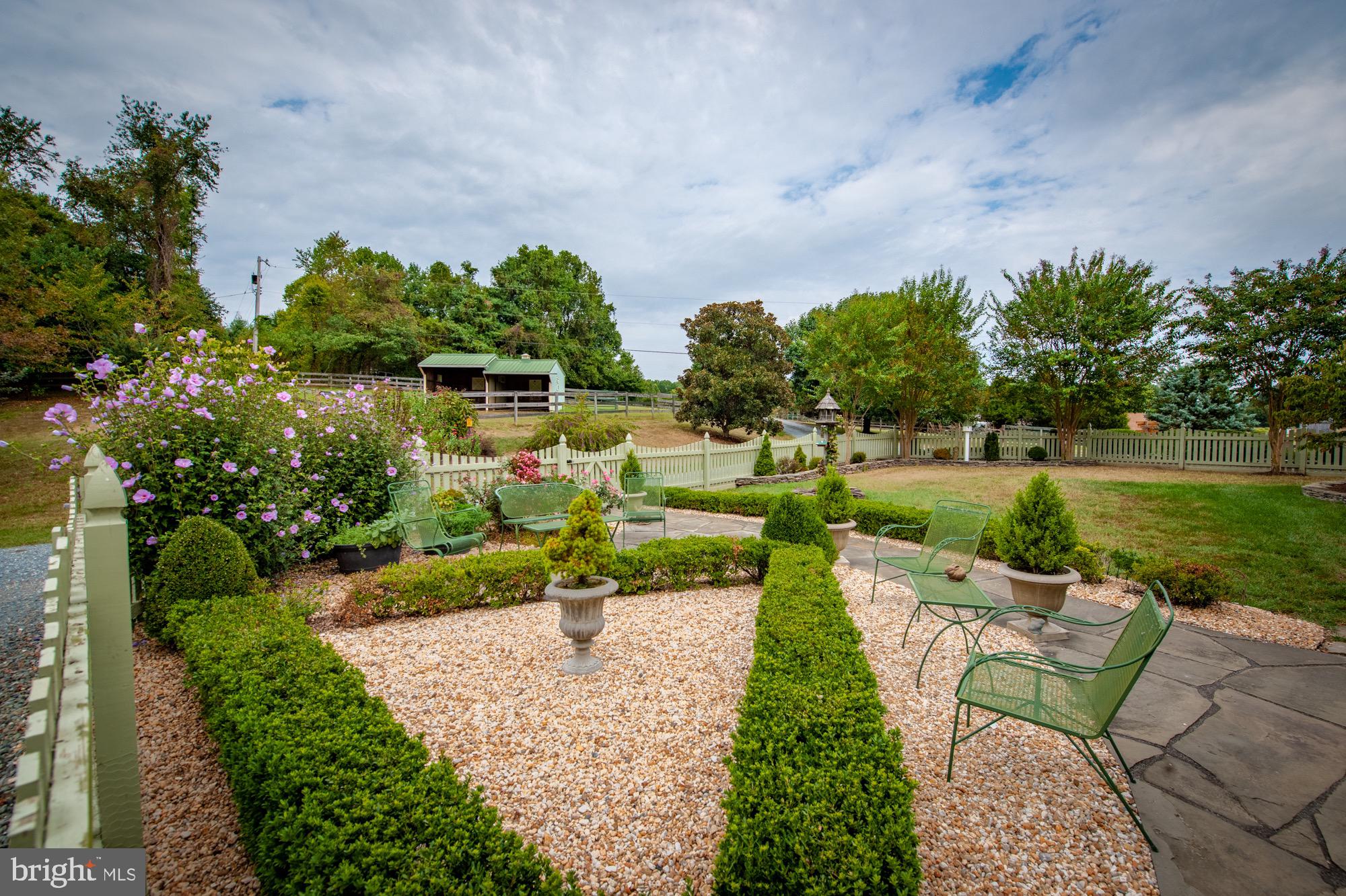 6089 Fishers Station Road Lothian, MD 20711 - Photo 40 of 75 Mature landscaping