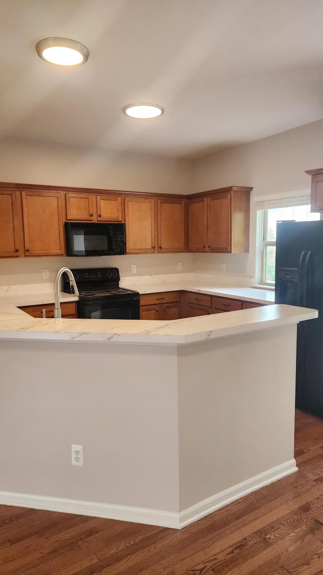 1574 Kessler Avenue Keego Harbor, MI 48320 - Photo 7 of 28 Snack bar kitchen